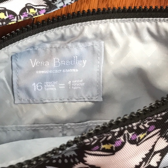 Vera Bradley crossbody messenger bag - Picture 6 of 8